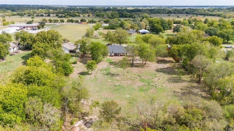 5288 County Road 2248, Greenville TX 75402 - Photo 29