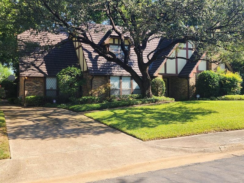 6510 Covecreek Place, Dallas TX 75240