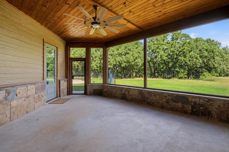 341 Liberty Road, Gordonville TX 76245 - Photo 31