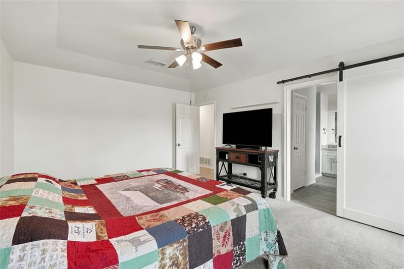 228 Meadowhill Drive, Benbrook TX 76126 - Photo 16