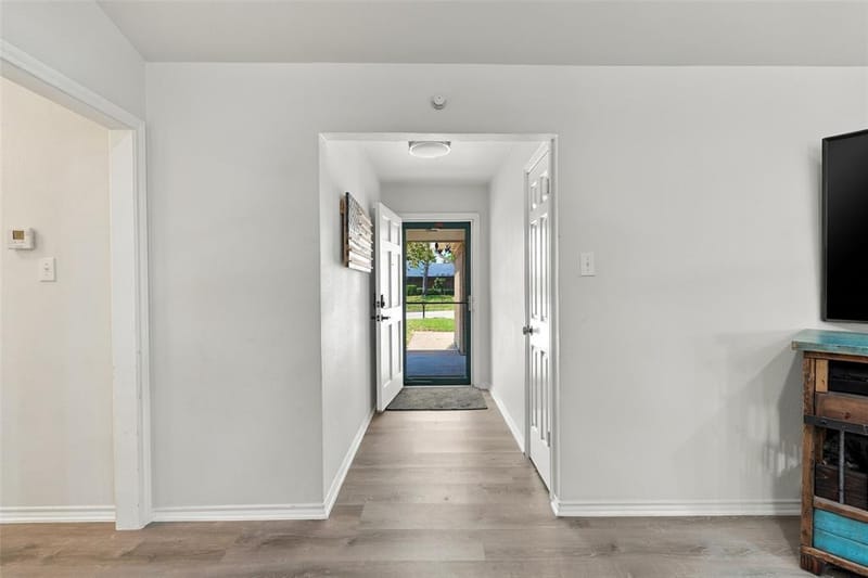 228 Meadowhill Drive, Benbrook TX 76126 - Photo 5