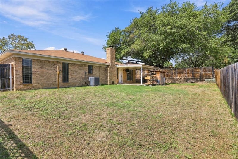 228 Meadowhill Drive, Benbrook TX 76126 - Photo 24