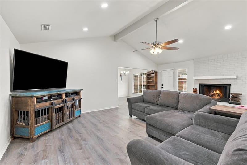 228 Meadowhill Drive, Benbrook TX 76126 - Photo 10