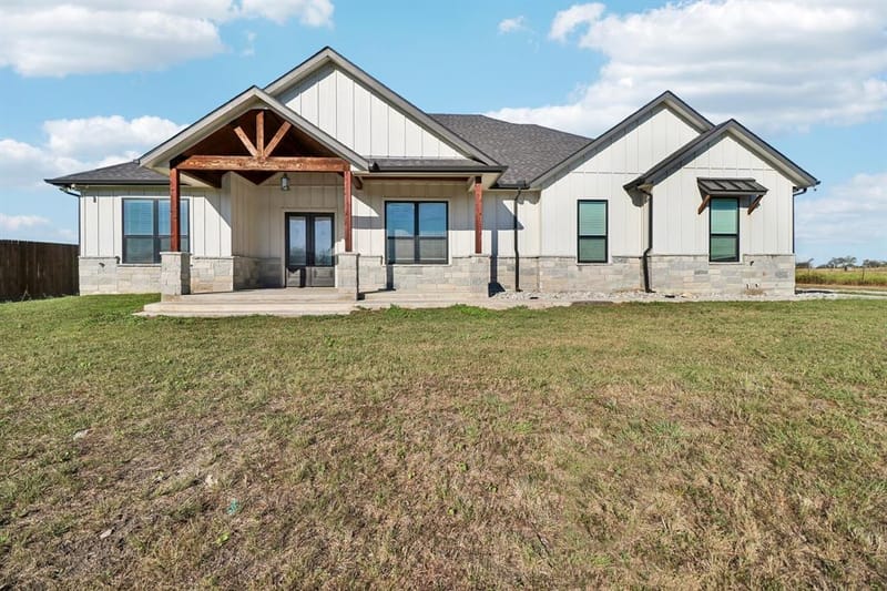 1360 County Road 4522, Decatur TX 76234