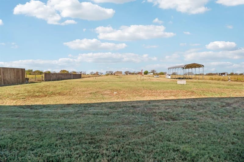 1360 County Road 4522, Decatur TX 76234 - Photo 34