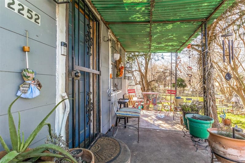 2252 Mail Avenue, Dallas TX 75235 - Photo 10