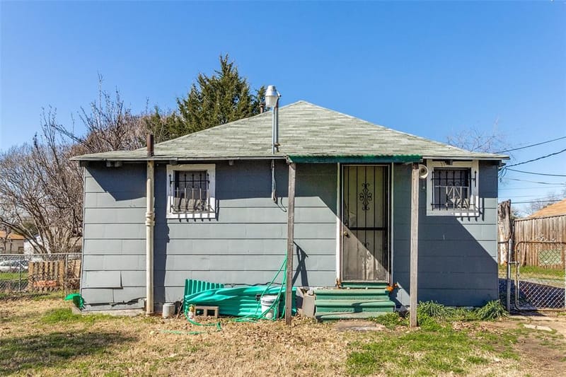 2252 Mail Avenue, Dallas TX 75235 - Photo 11