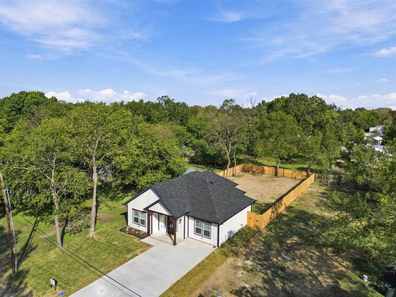 1400 W 12Th Avenue, Corsicana TX 75110 - Photo 2