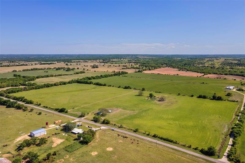 3913 Fm1956, Nocona TX 76255 - Photo 27