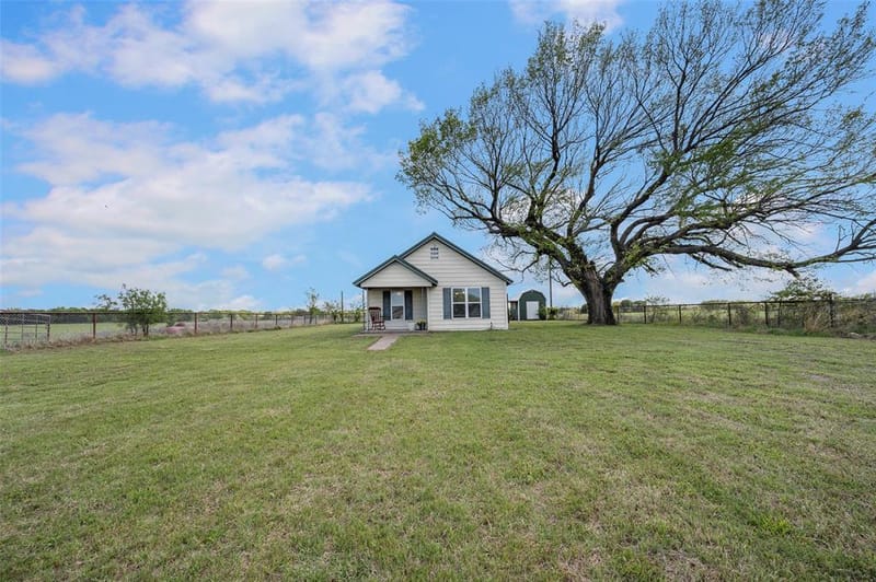3913 Fm1956, Nocona TX 76255 - Photo 3