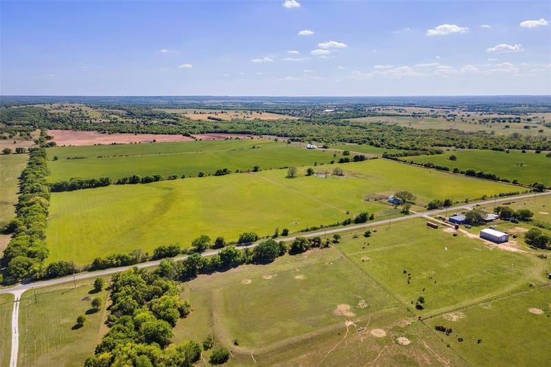 3913 Fm1956, Nocona TX 76255