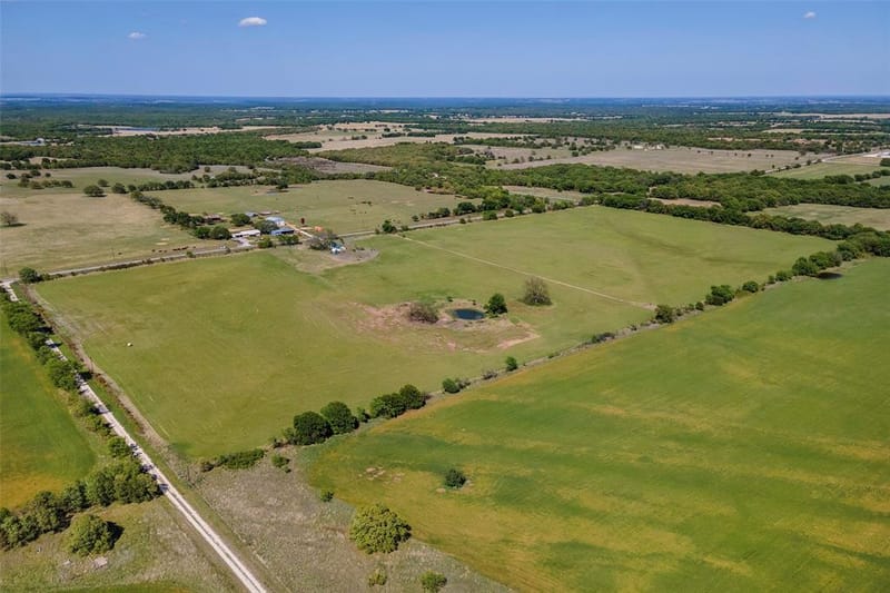 3913 Fm1956, Nocona TX 76255 - Photo 28
