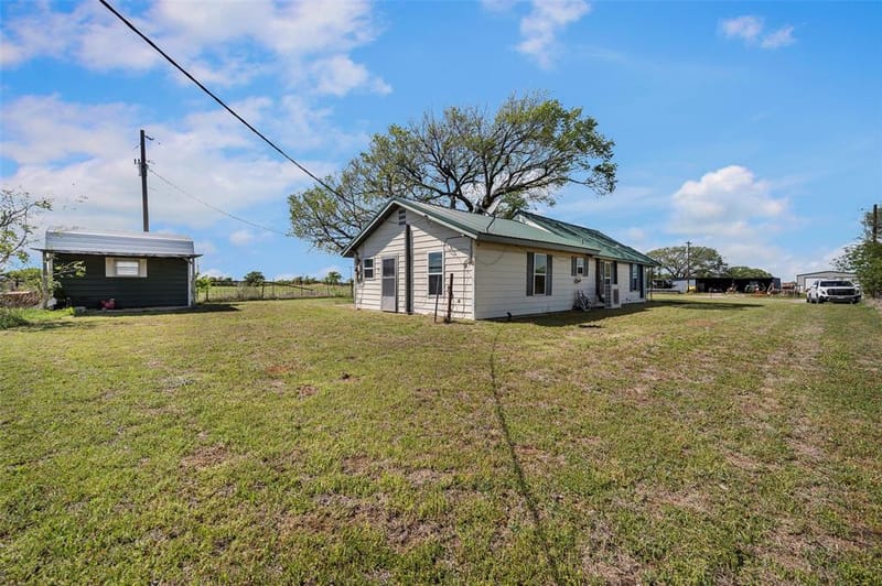 3913 Fm1956, Nocona TX 76255 - Photo 25