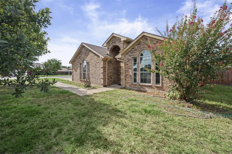 301 Wintergreen Court, Weatherford TX 76085