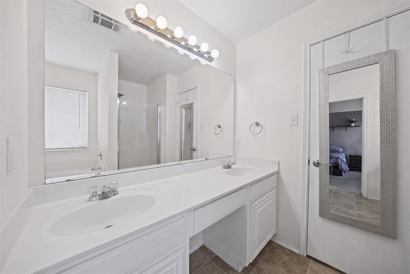 301 Wintergreen Court, Weatherford TX 76085 - Photo 14