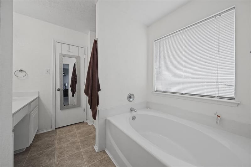 301 Wintergreen Court, Weatherford TX 76085 - Photo 15