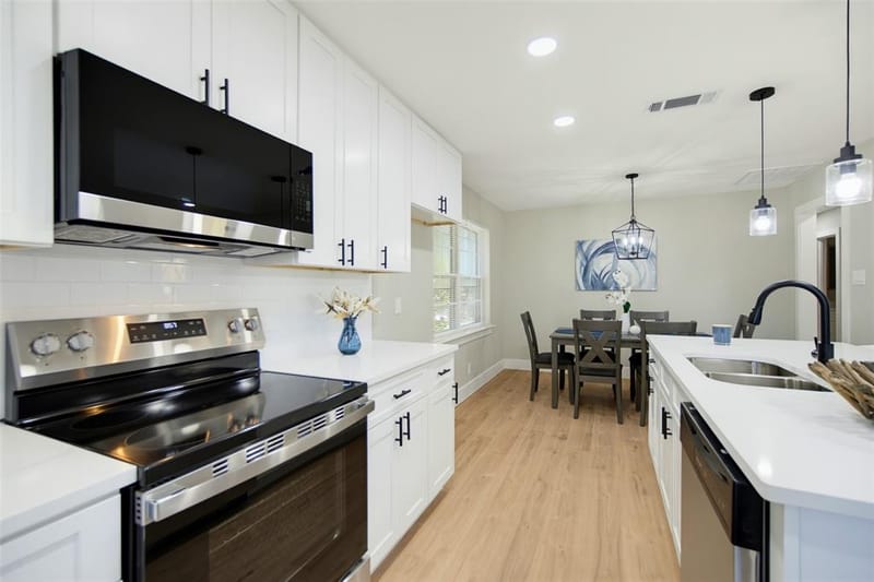 3049 Latham Drive, Dallas TX 75229 - Photo 11