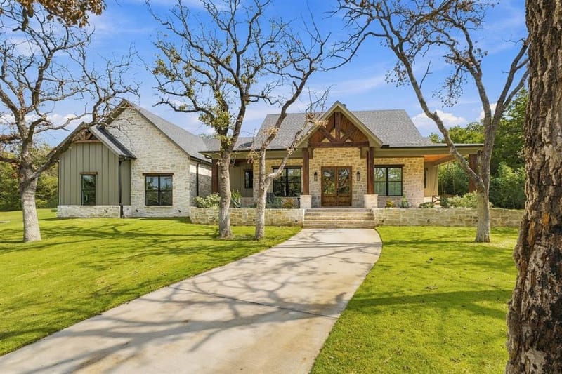 124 N Fm 1655, Alvord TX 76225