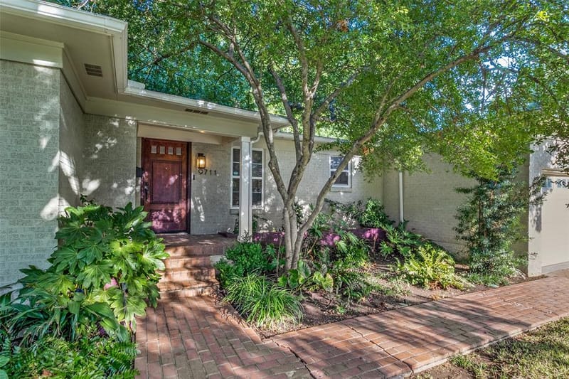 9711 E Lake Highlands Drive, Dallas TX 75218