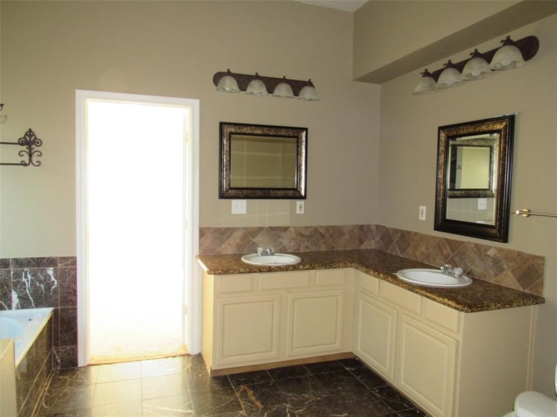 39220 Shadow Ridge Drive, Whitney TX 76692 - Photo 8
