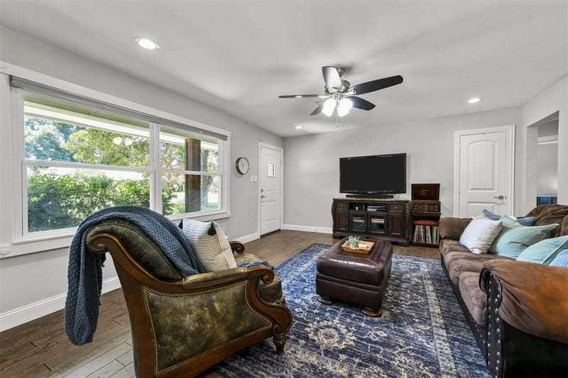 6108 Trail Lake Drive, Fort Worth TX 76133 - Photo 4
