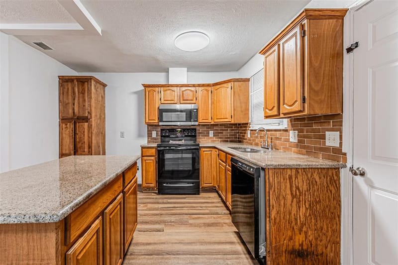 2618 Centerville Road, Dallas TX 75228 - Photo 13