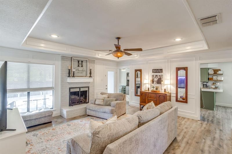 6015 Kenilworth Drive, Arlington TX 76001 - Photo 6