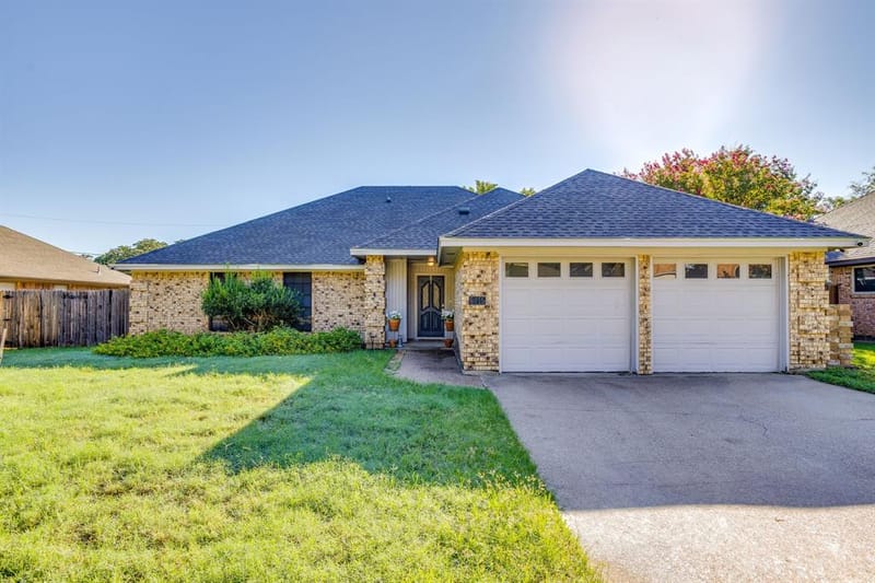 6015 Kenilworth Drive, Arlington TX 76001