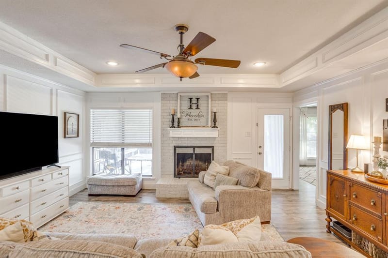 6015 Kenilworth Drive, Arlington TX 76001 - Photo 5