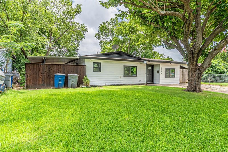 2510 Bluffton Drive, Dallas TX 75228 - Photo 2
