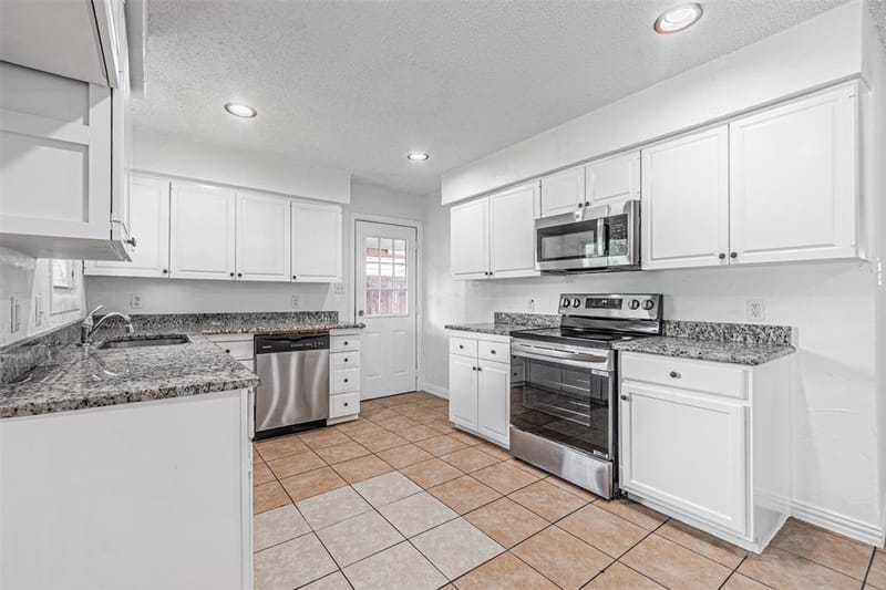 2510 Bluffton Drive, Dallas TX 75228 - Photo 10