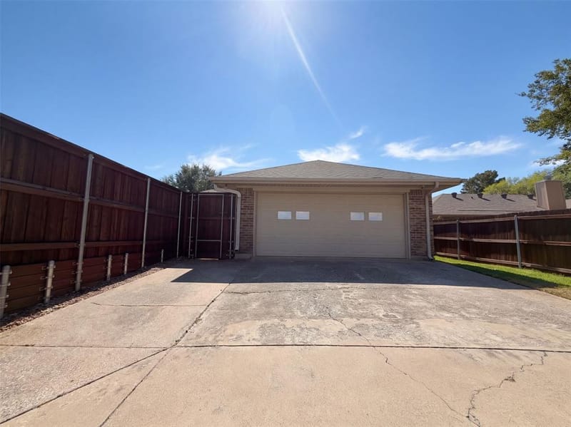 711 Rush Creek Drive, Allen TX 75002 - Photo 16