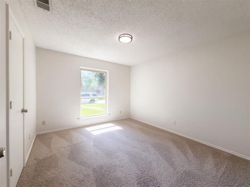 711 Rush Creek Drive, Allen TX 75002 - Photo 4