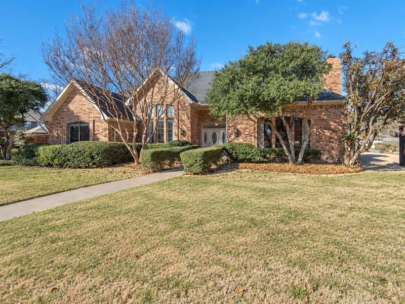 2609 Antlers Court, Plano TX 75025 - Photo 2