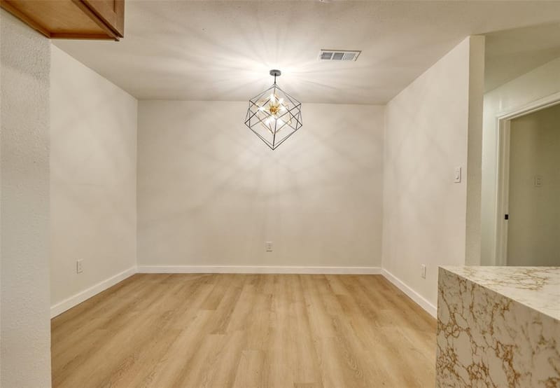 729 Oakwood Avenue, Hurst TX 76053 - Photo 12