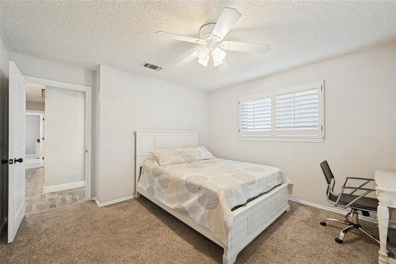 2002 Elmhurst Drive, Arlington TX 76012 - Photo 18