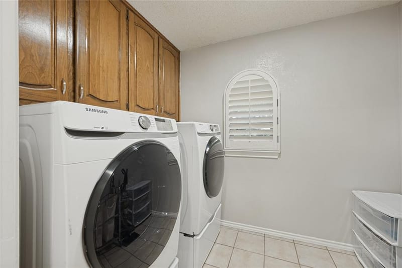 2002 Elmhurst Drive, Arlington TX 76012 - Photo 11