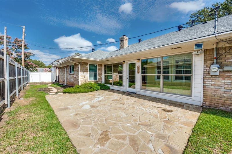 2002 Elmhurst Drive, Arlington TX 76012 - Photo 25
