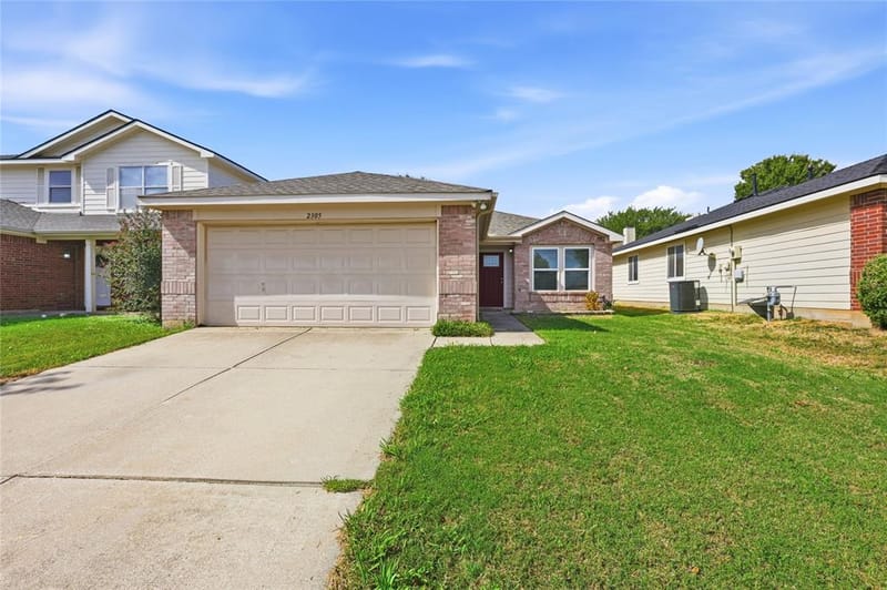 2305 Northway, Denton TX 76207 - Photo 2