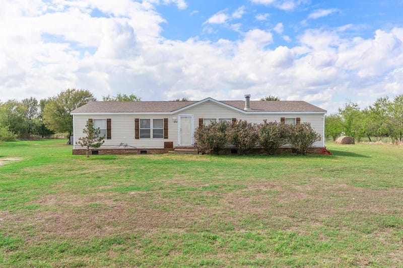 6210 Armadillo Drive, Kemp TX 75143