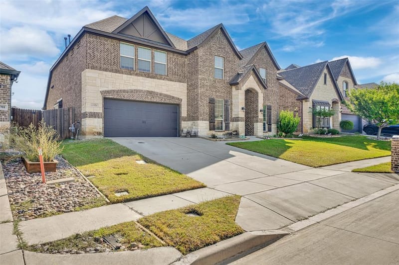8705 Cloudyway Drive, Fort Worth TX 76123 - Photo 2