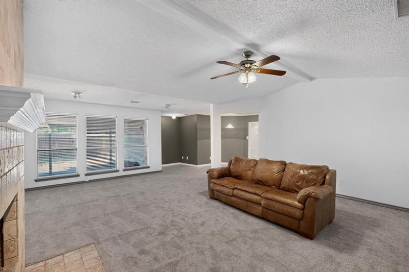 2009 Glencrest Lane, Garland TX 75040 - Photo 4