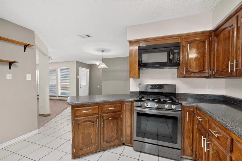 2009 Glencrest Lane, Garland TX 75040 - Photo 8
