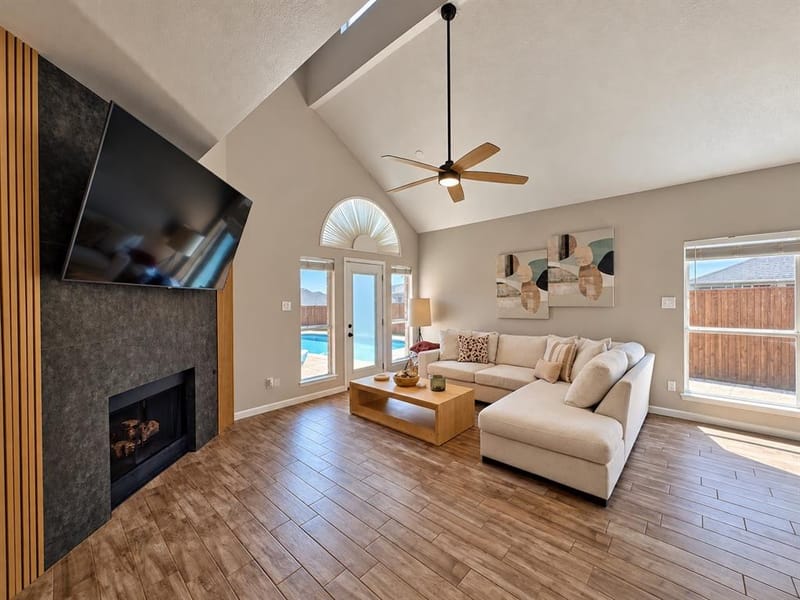 1402 Stone Canyon Way, Lewisville TX 75067 - Photo 11