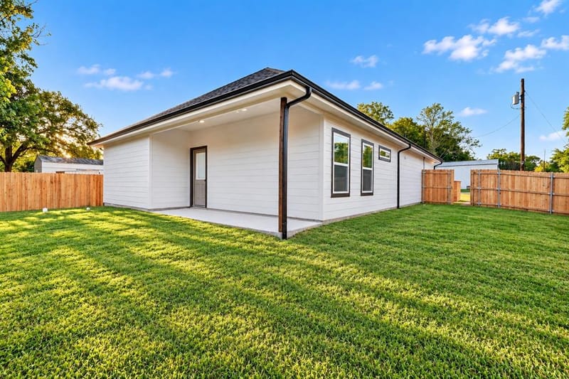 712 E 10th Street, Kemp TX 75143 - Photo 31