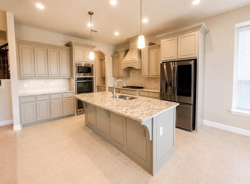 2818 Twin Ridge Drive, Arlington TX 76001 - Photo 7