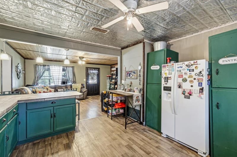 604 E South Street, Whitesboro TX 76273 - Photo 13