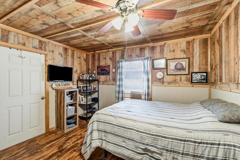 604 E South Street, Whitesboro TX 76273 - Photo 19