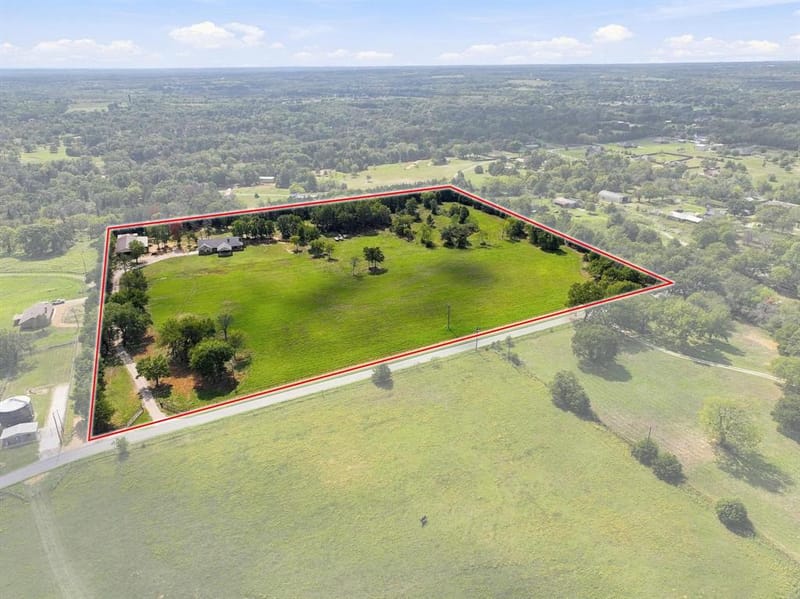 916 Cleve Cole Road, Denison TX 75021 - Photo 32