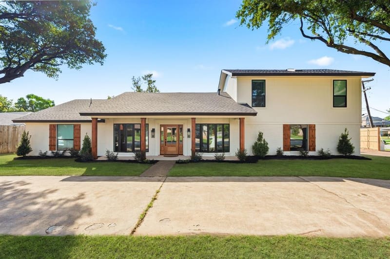 2033 Mountainview Drive, Hurst TX 76054